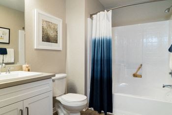 Bathroom with ceramic tile